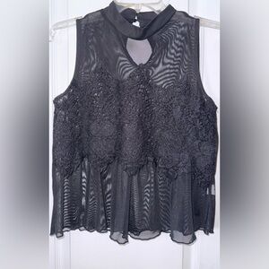 It Girl Like New Elegant Black Lace Sheer Mesh Sleeveless Top